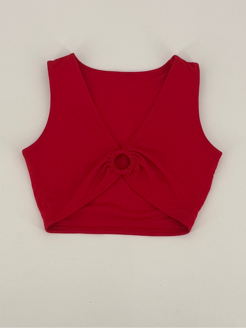 AEVZIZ Red Ring-Front V-Neck Crop Tank Top Size Medium Women’s